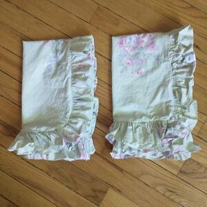Simply Shabby Chic Pillow Shams Blush Beauty Green Pink Roses Ruffle Pair 2x